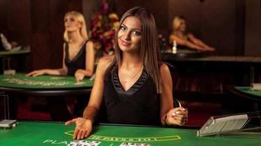 Live Poker at AmunRa Casino