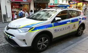 Macau Police Arrest Eight in Casino Poker Fraud Case