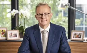 Australian Government Succumbs to Pressure, Will Begin Gambling Ad Reform