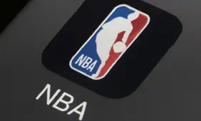 Damon Jones Denies Gambling Charges