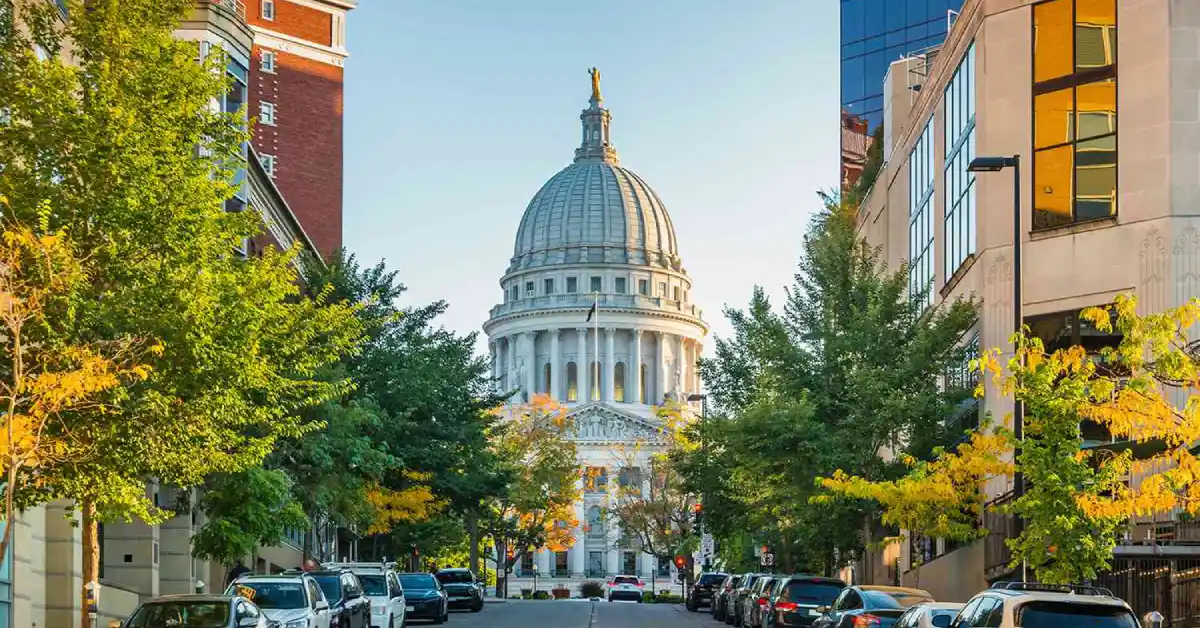 Wisconsin Mobile Betting Bill Advances