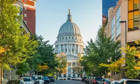 Wisconsin Mobile Betting Bill Advances