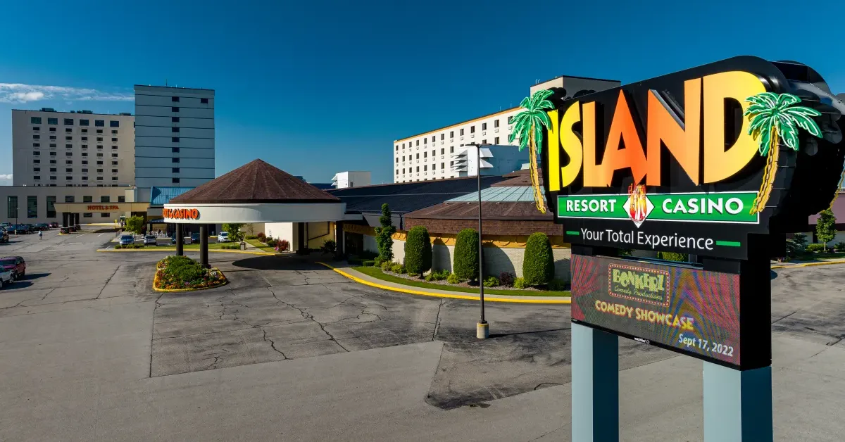 Casino Bus Crash Leaves 33 Hurt