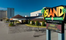 Casino Bus Crash Leaves 33 Hurt