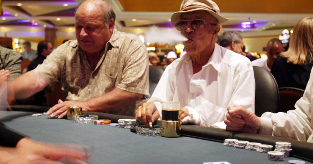 Crown Casino Faces Lawsuit Over Smoking in High-Rollers Room