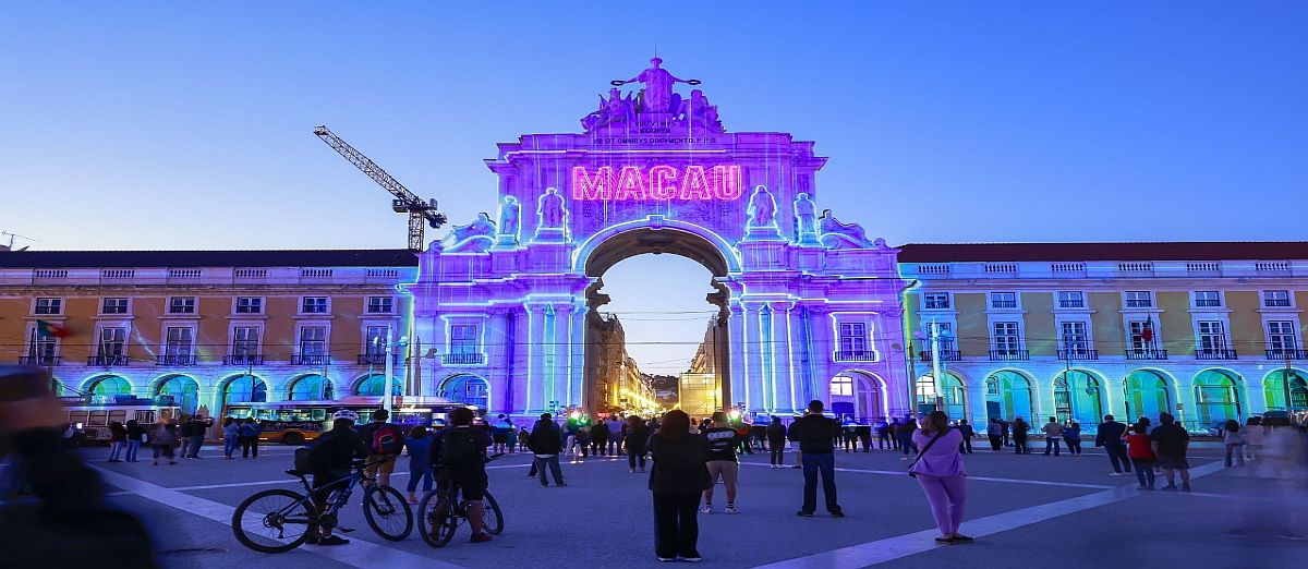 A sign welcomes visitors to Macau