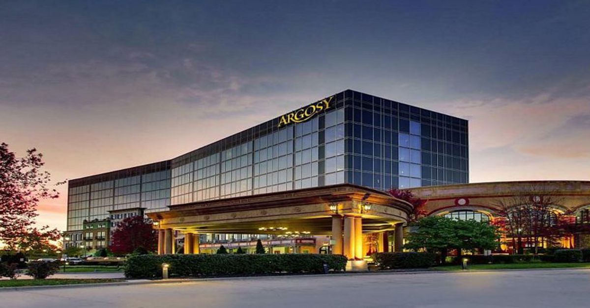 The Argosy Casino Hotel and Spa in Missouri at night
