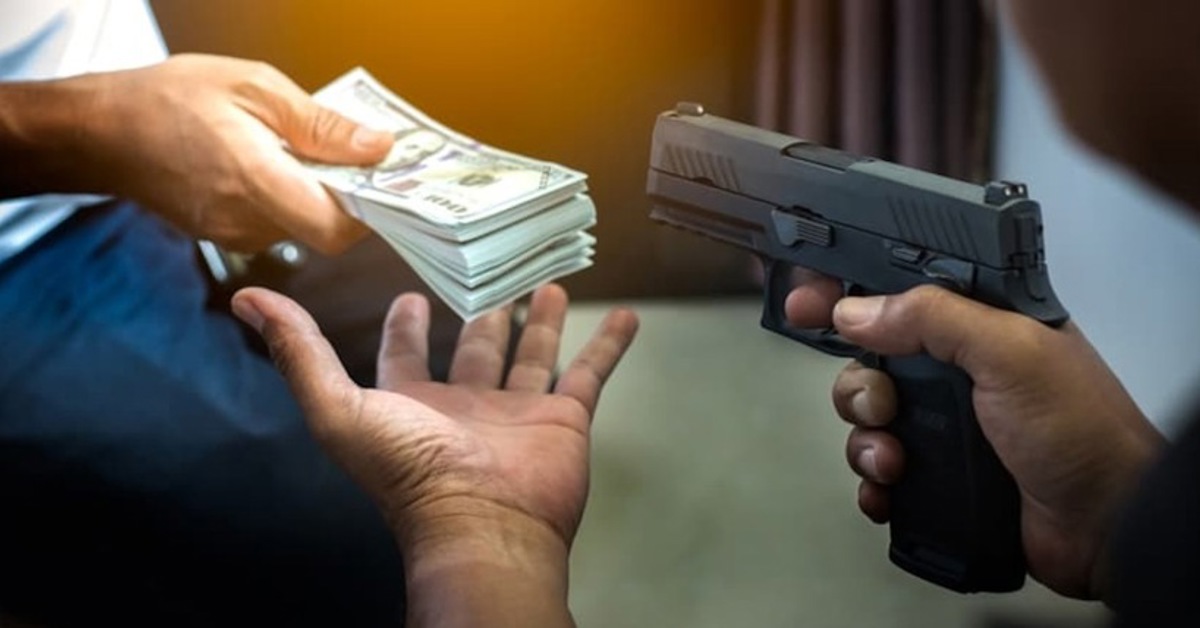 garage gamblers defend against armed robbers
