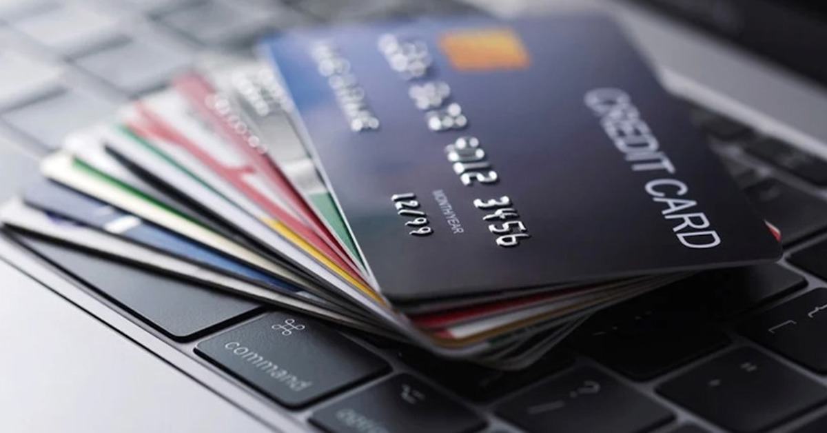 Australia introduces crypto and credit card ban