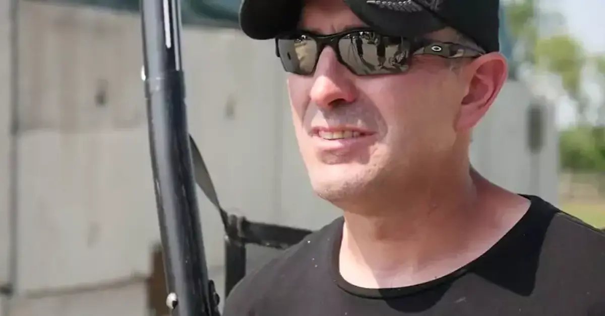 AGCO suspends horseracing trainer