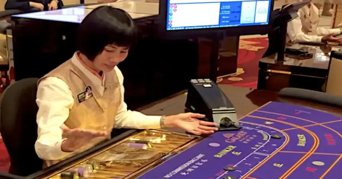 Macau's Smart Casino Tables Not So Smart, According to Gaming Supervisors