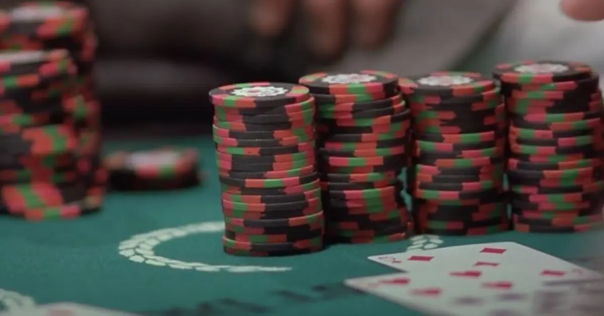 Macau casino loses HK$4.12 million in face chips scam