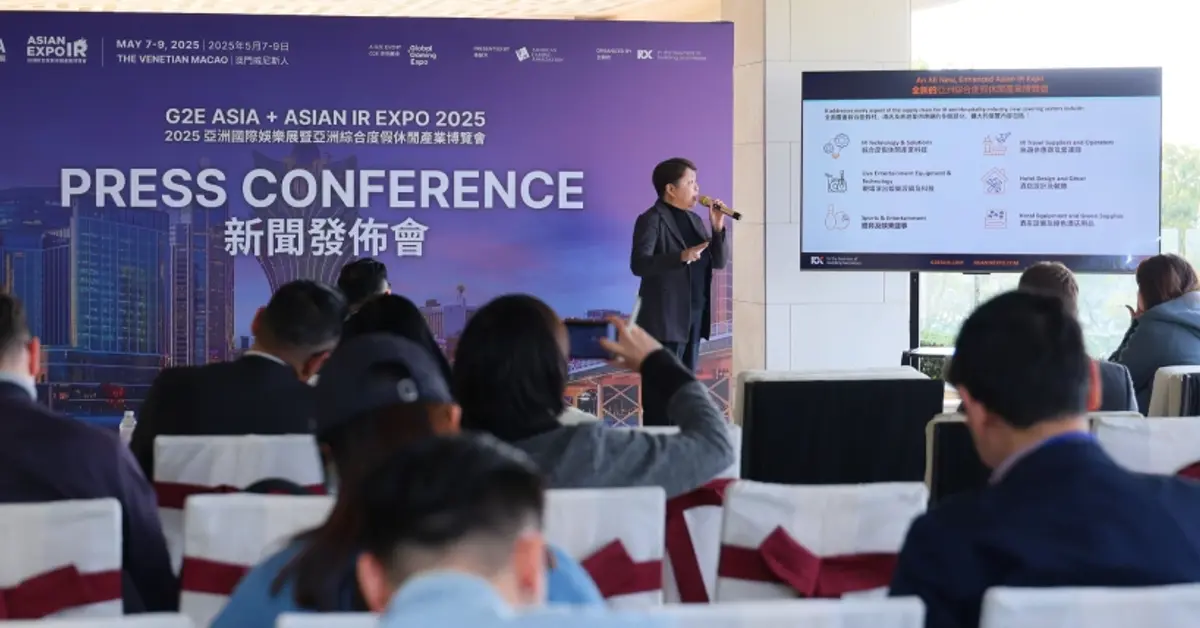 Ms Vera Ng introduce highlights of the event