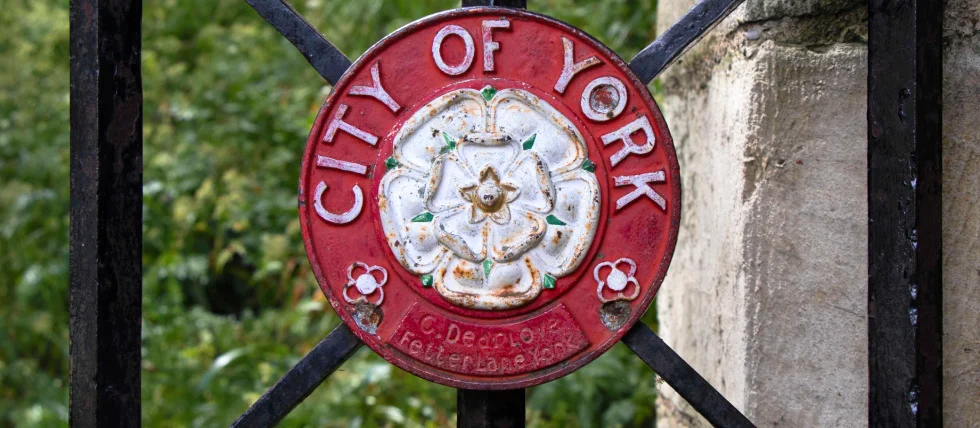York official demands tougher rules on gambling adverts