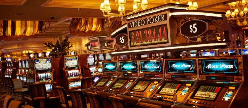 Land-based gambling slips as digital gaming leads the way