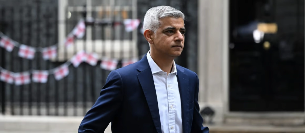 Sadiq Khan faces criticism over gambling ad ban delay
