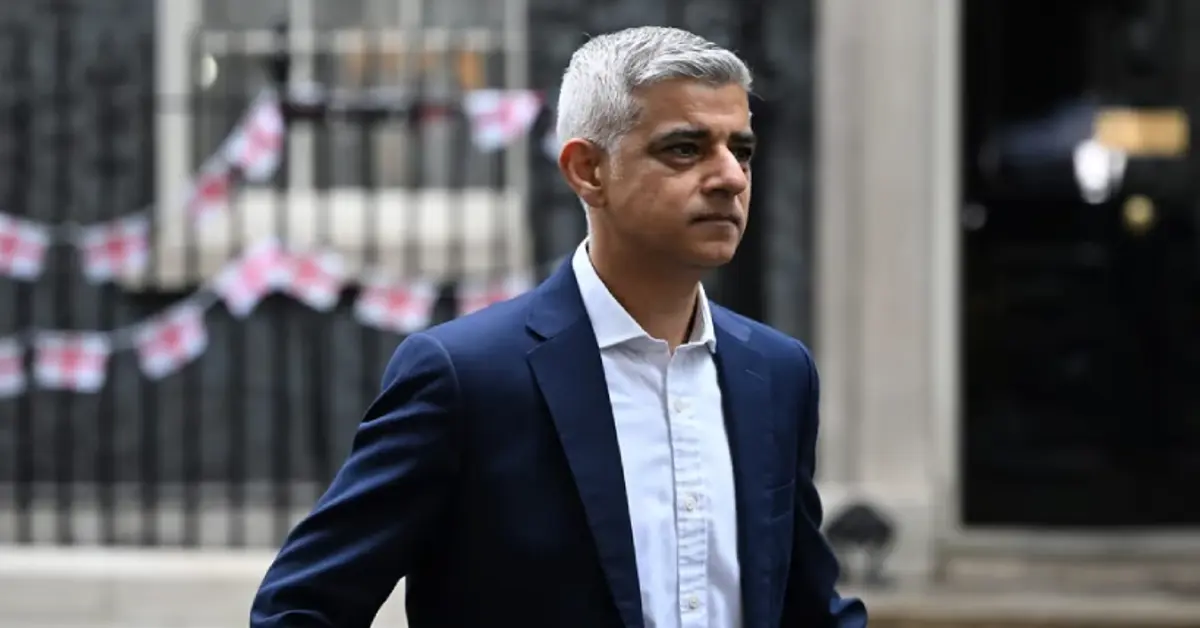 Sadiq Khan faces criticism over gambling ad ban delay