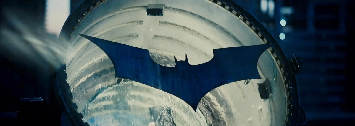 Gamblers arrested by Batman and Robin in London