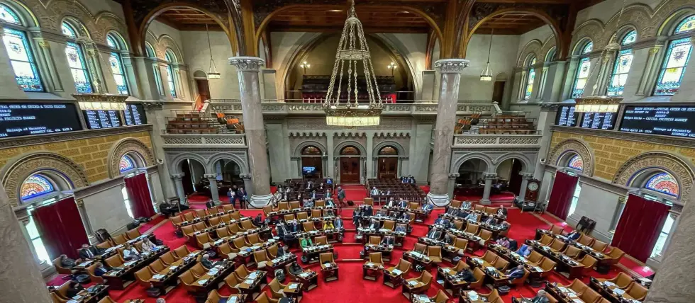 New Sports Betting Bill in New York Introduces Strict Spending Limits