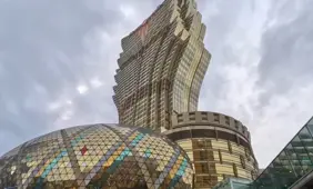 Macau govt casino workers