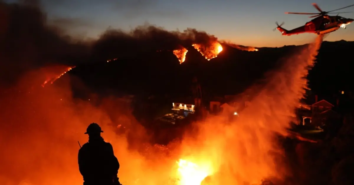 Las Vegas Casino Resorts Offer Help to Wildfire Evacuees